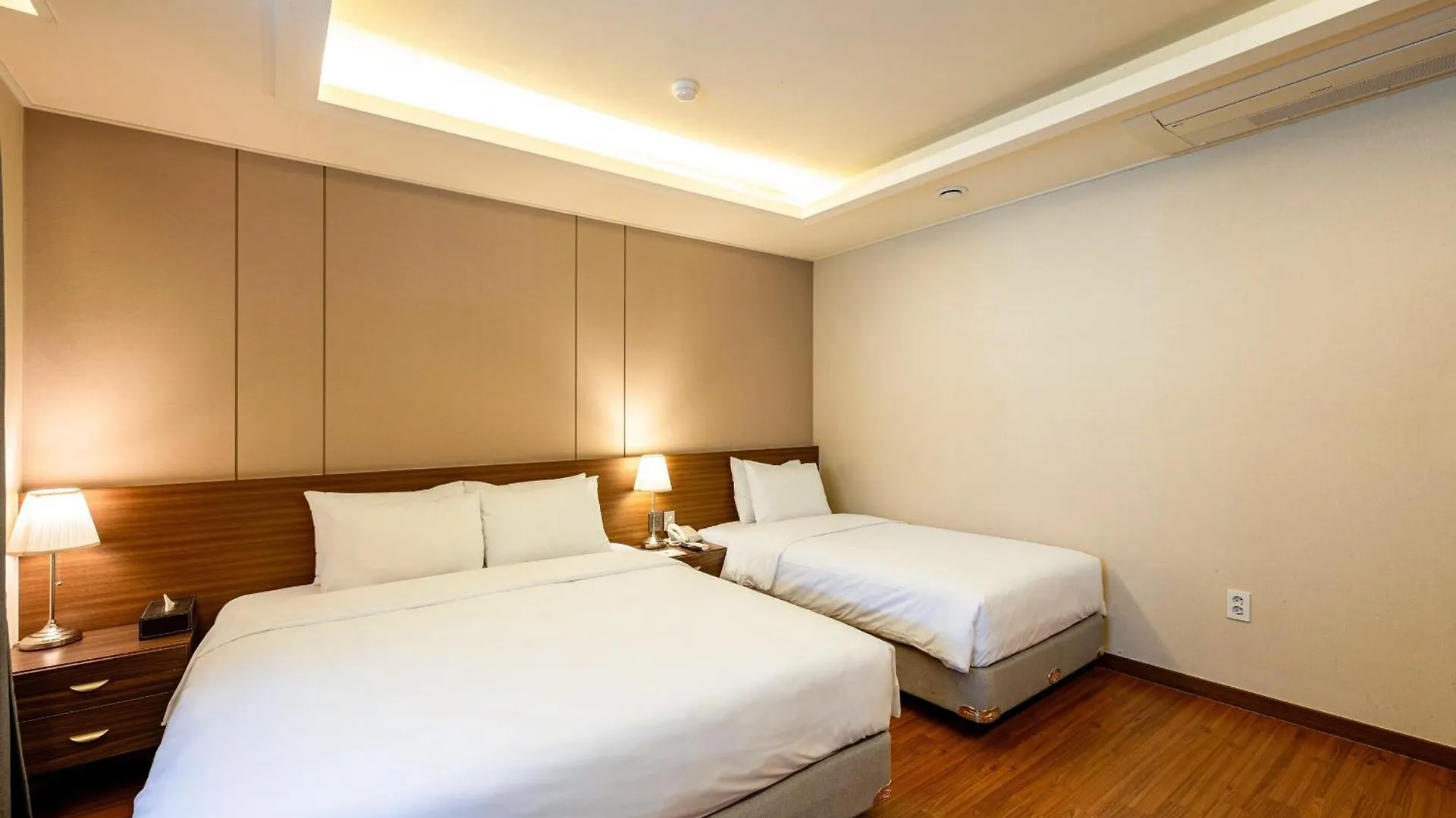 ***  Hotel Sunbee Insadong Seoul South Korea