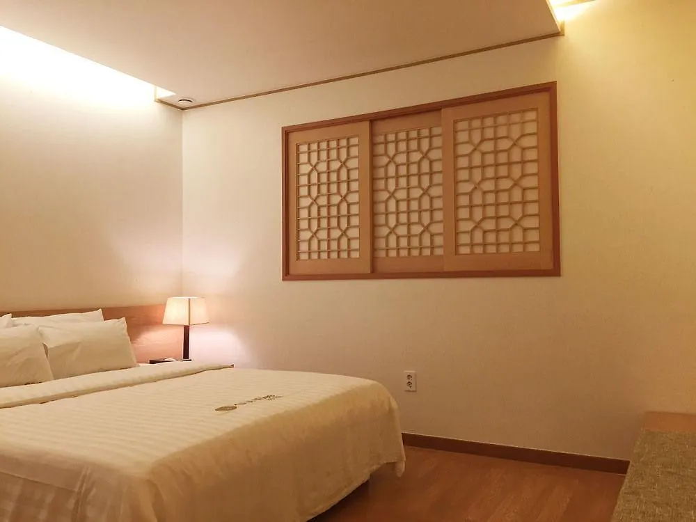 Hotel Sunbee Insadong Seoul 3*,  South Korea