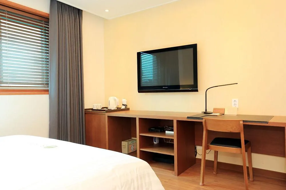 Hotel Sunbee Insadong Seoul 3*,